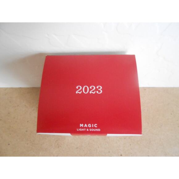 2023 Hallmark Keepsake Batman And Robin Funko Pop Ornament - Picture 5 of 6